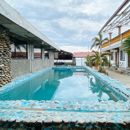 White Castle Beach Resort Iba Zambales エクステリア 写真
