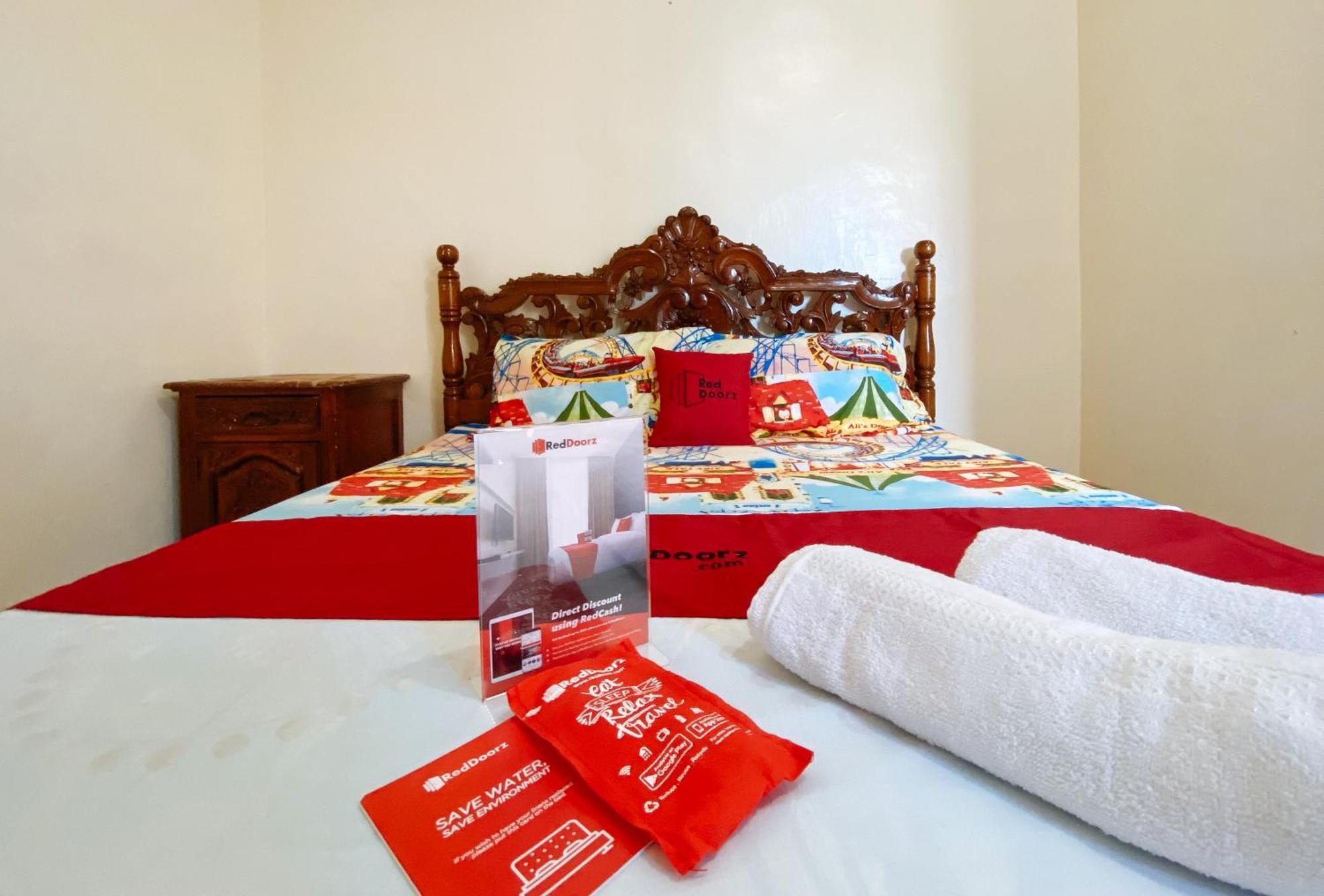 White Castle Beach Resort Iba Zambales エクステリア 写真