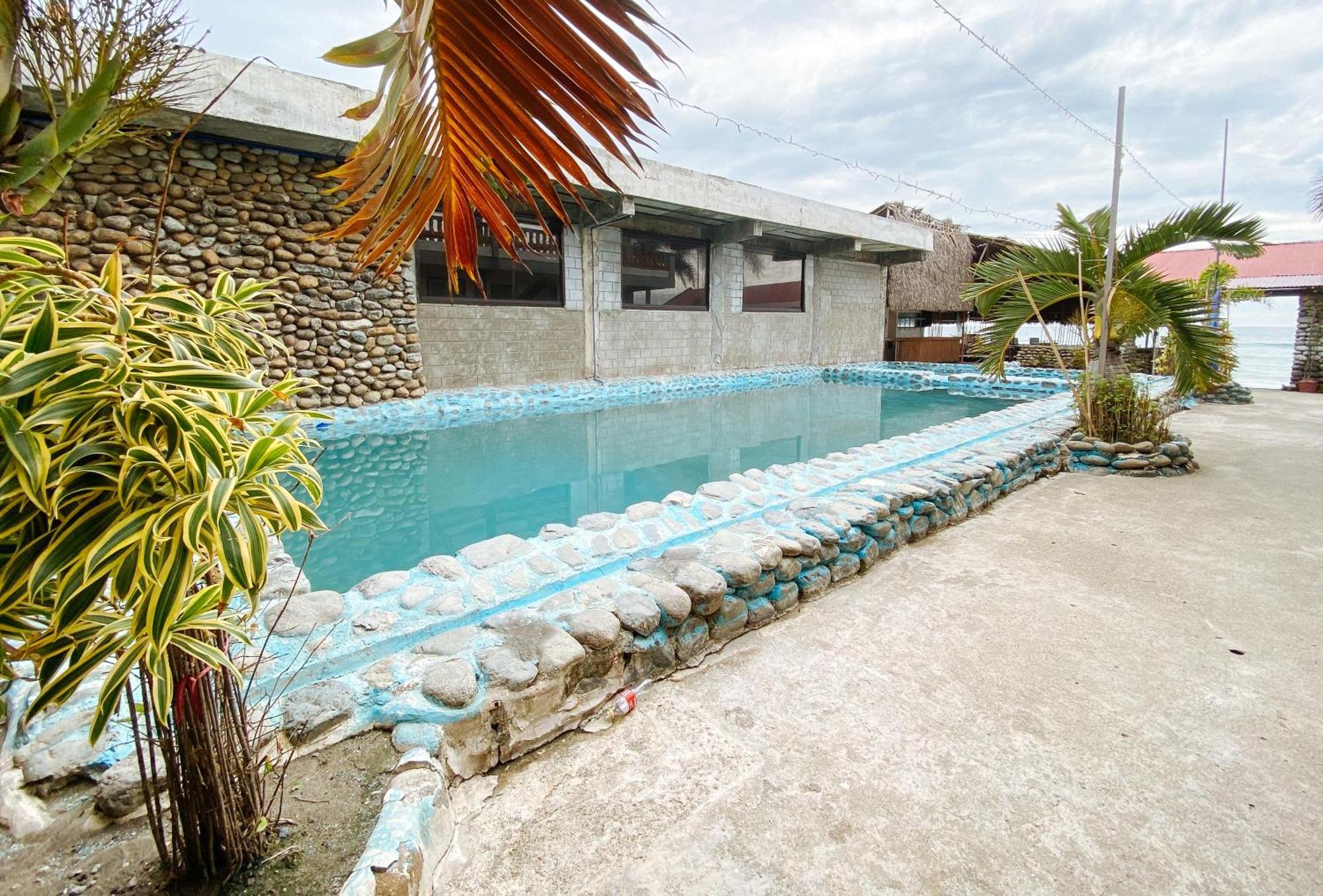 White Castle Beach Resort Iba Zambales エクステリア 写真
