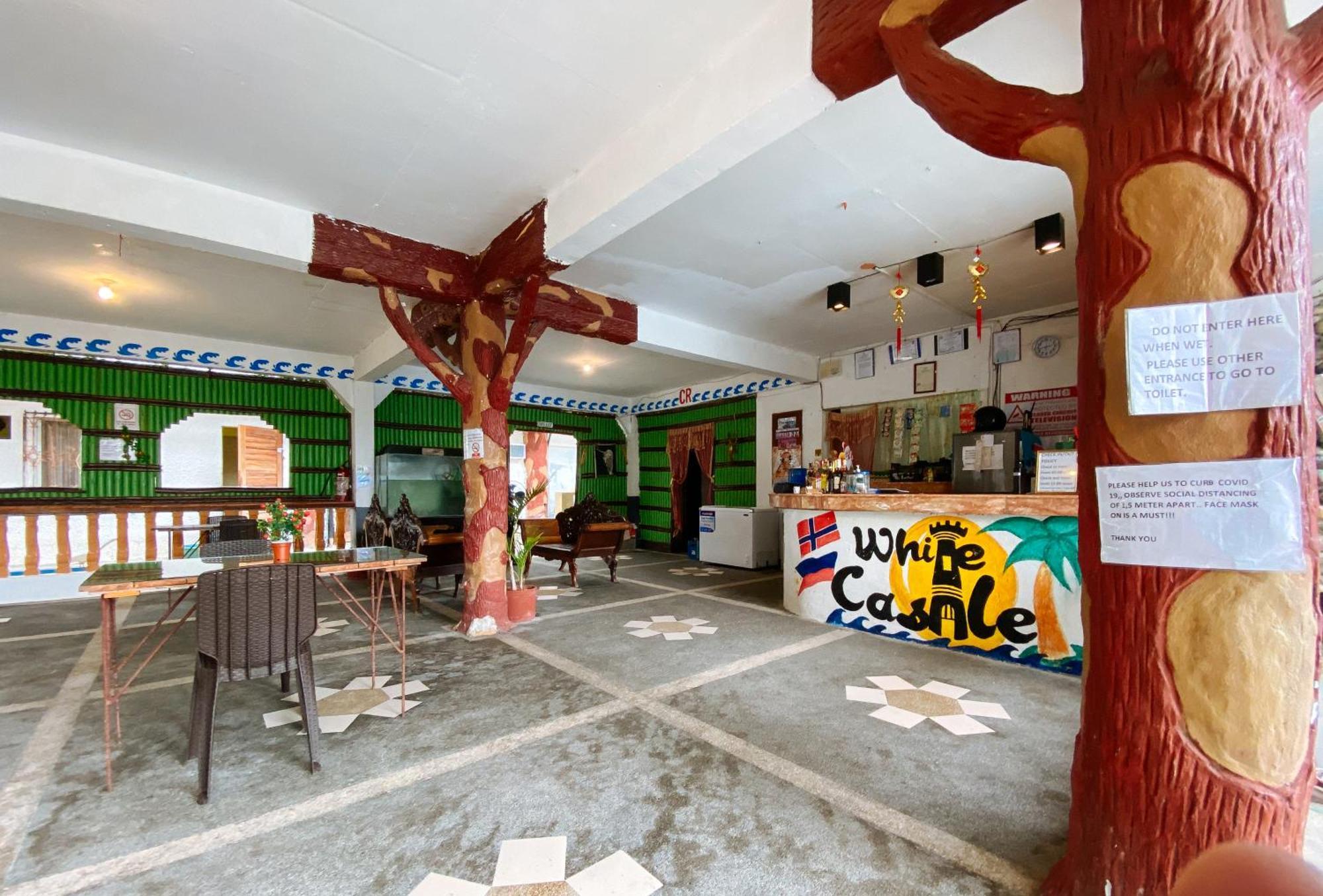 White Castle Beach Resort Iba Zambales エクステリア 写真